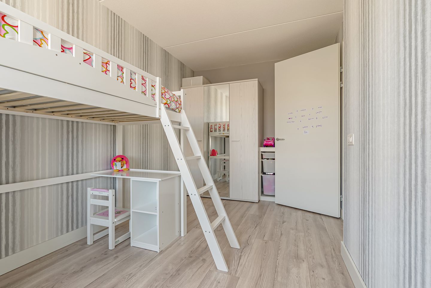 Photo 29 of Duinbeekstraat 30