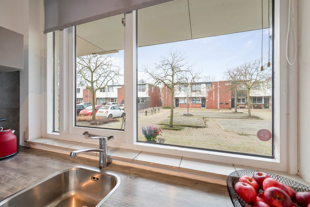 Photo 13 of Doorzwin 2828