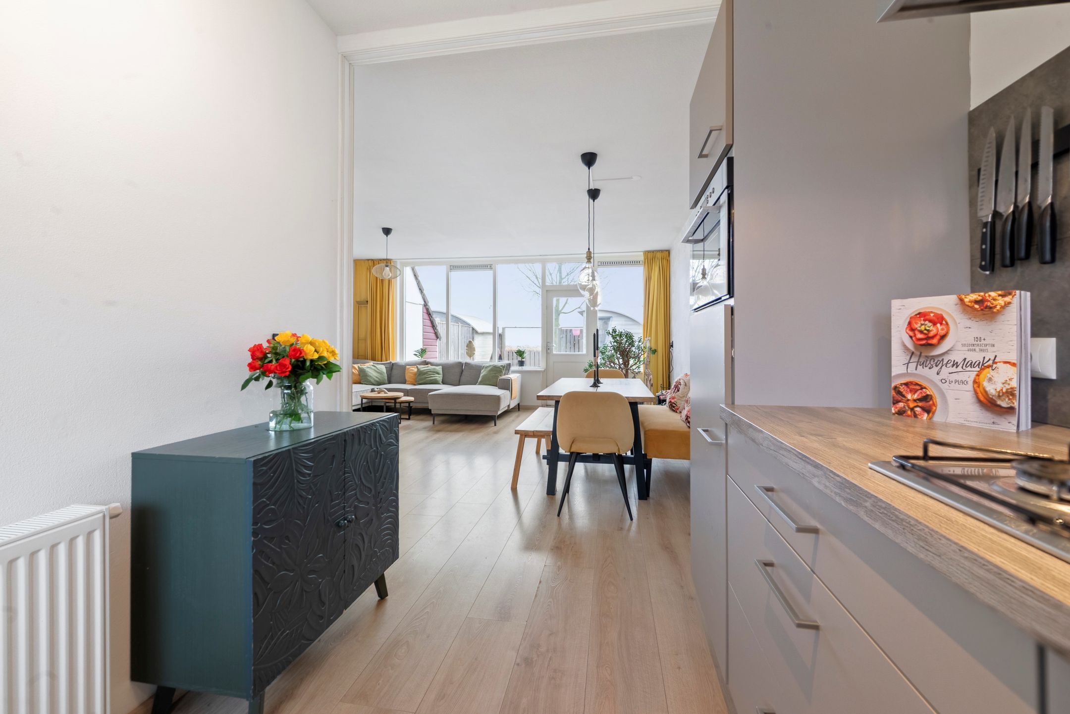 Photo 15 of Doorzwin 2828