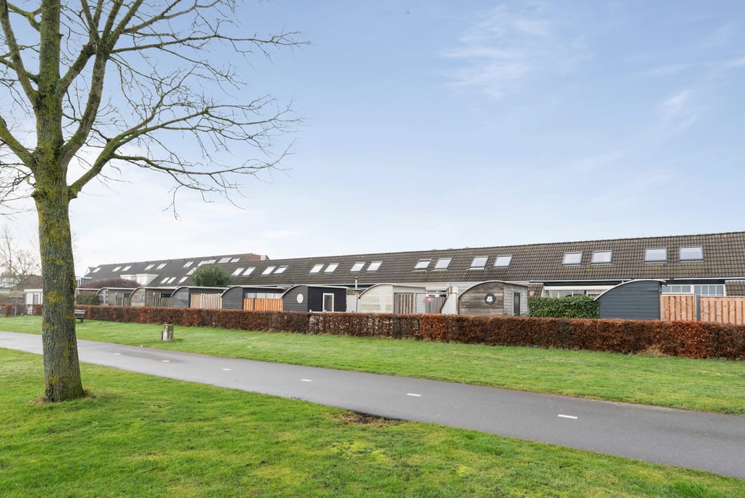 Photo 22 of Doorzwin 2828