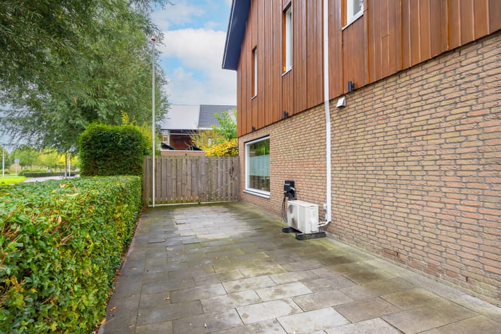 Photo 48 of Triumphperenlaan 2