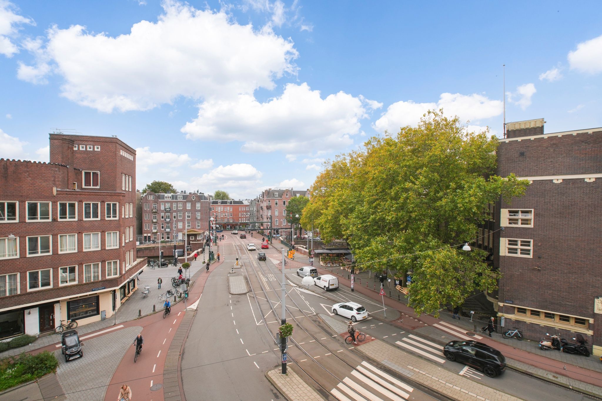 Photo 6 of Witte de Withstraat 3-A