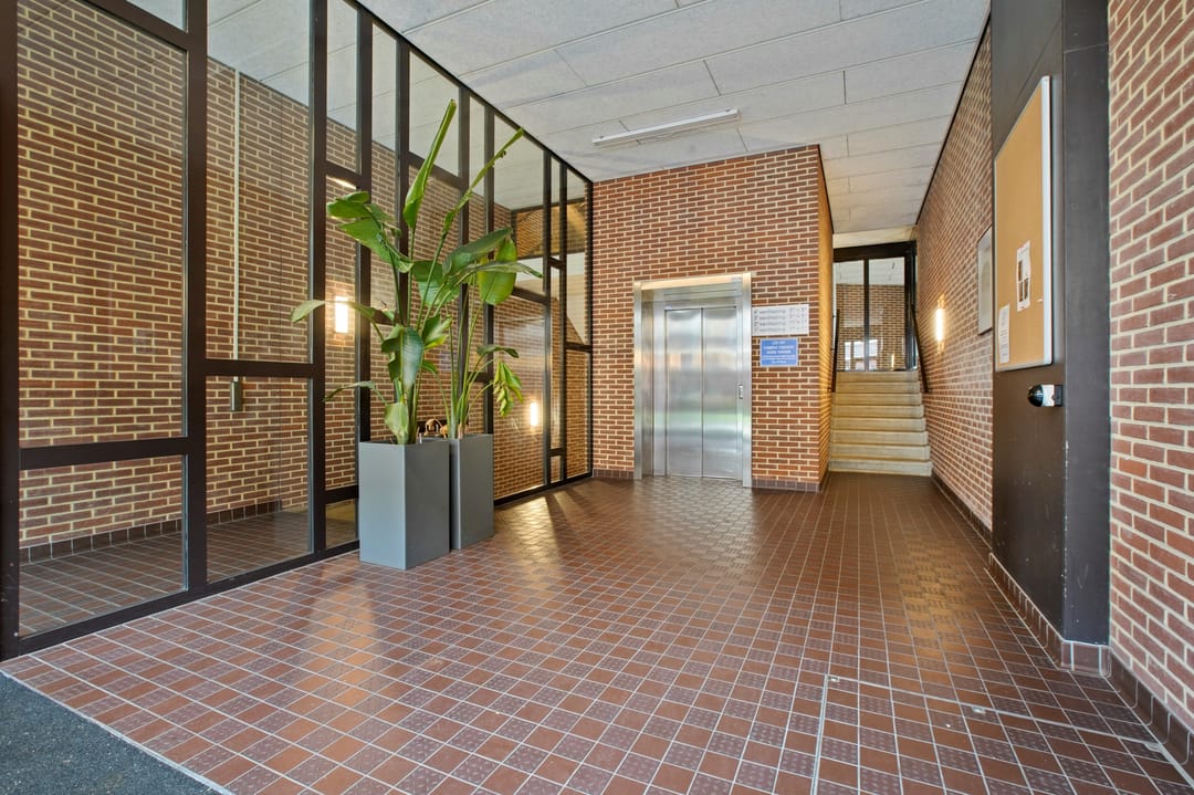Photo 7 of Witte de Withstraat 3-A