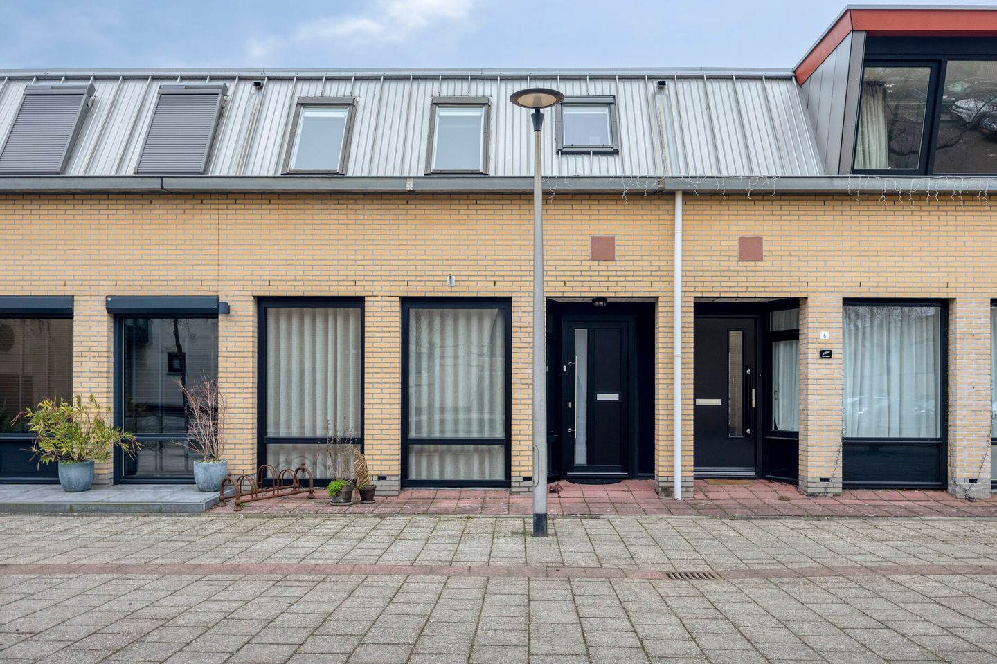 Foto 1 van Adriaan Pieterslaan 8