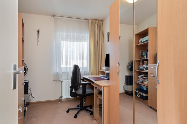 Photo 21 of Forum 44