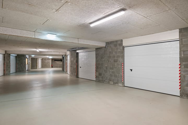 Photo 31 of Forum 44