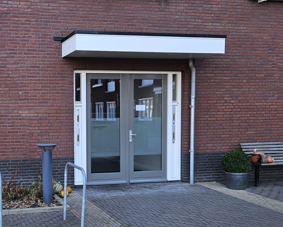 Bekijk foto 3 van Tamboer 4-C