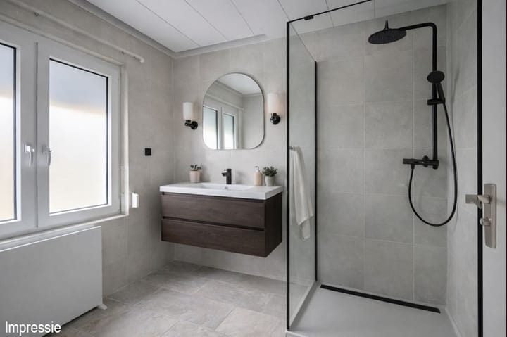 Photo 22 of Johannes Vermeerstraat 11