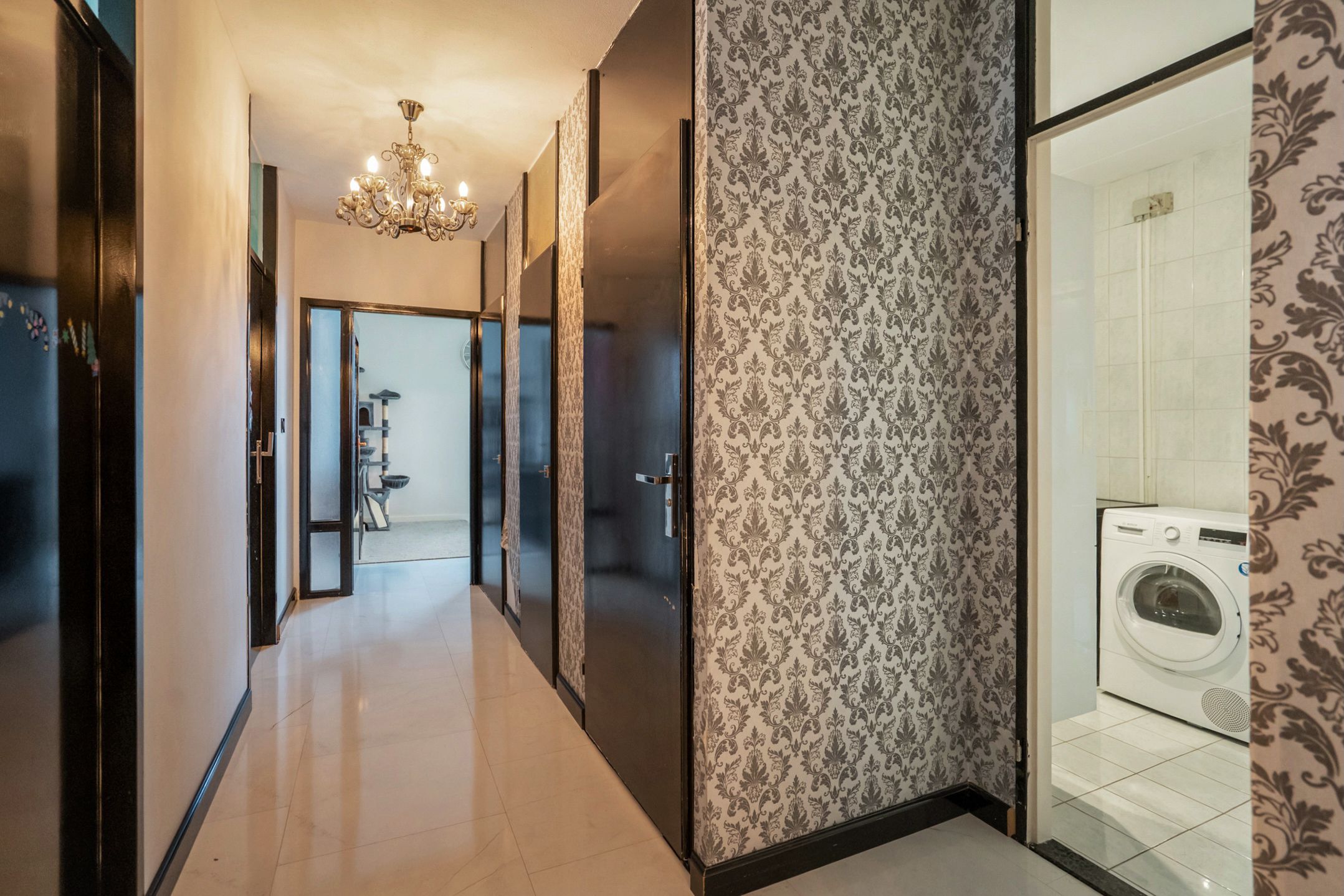 Foto 6 van Hammarskjöldlaan 345