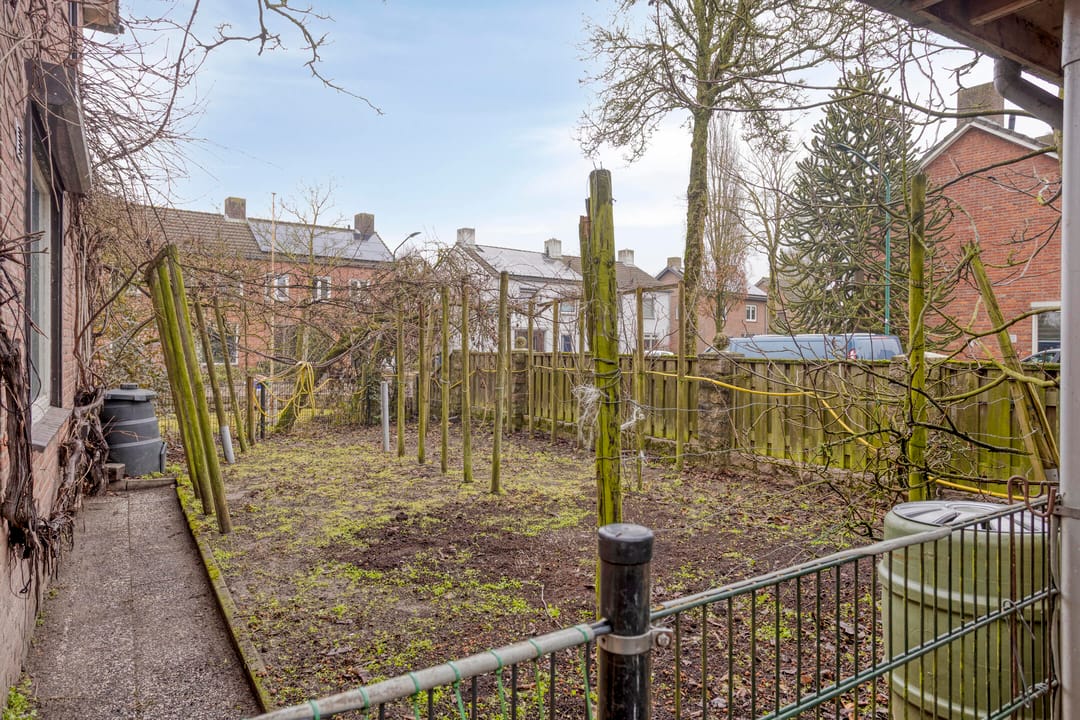 Photo 32 of Graaf Wernerstraat 10