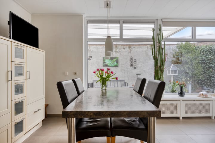 Foto 20 van Deken Thielenstraat 3