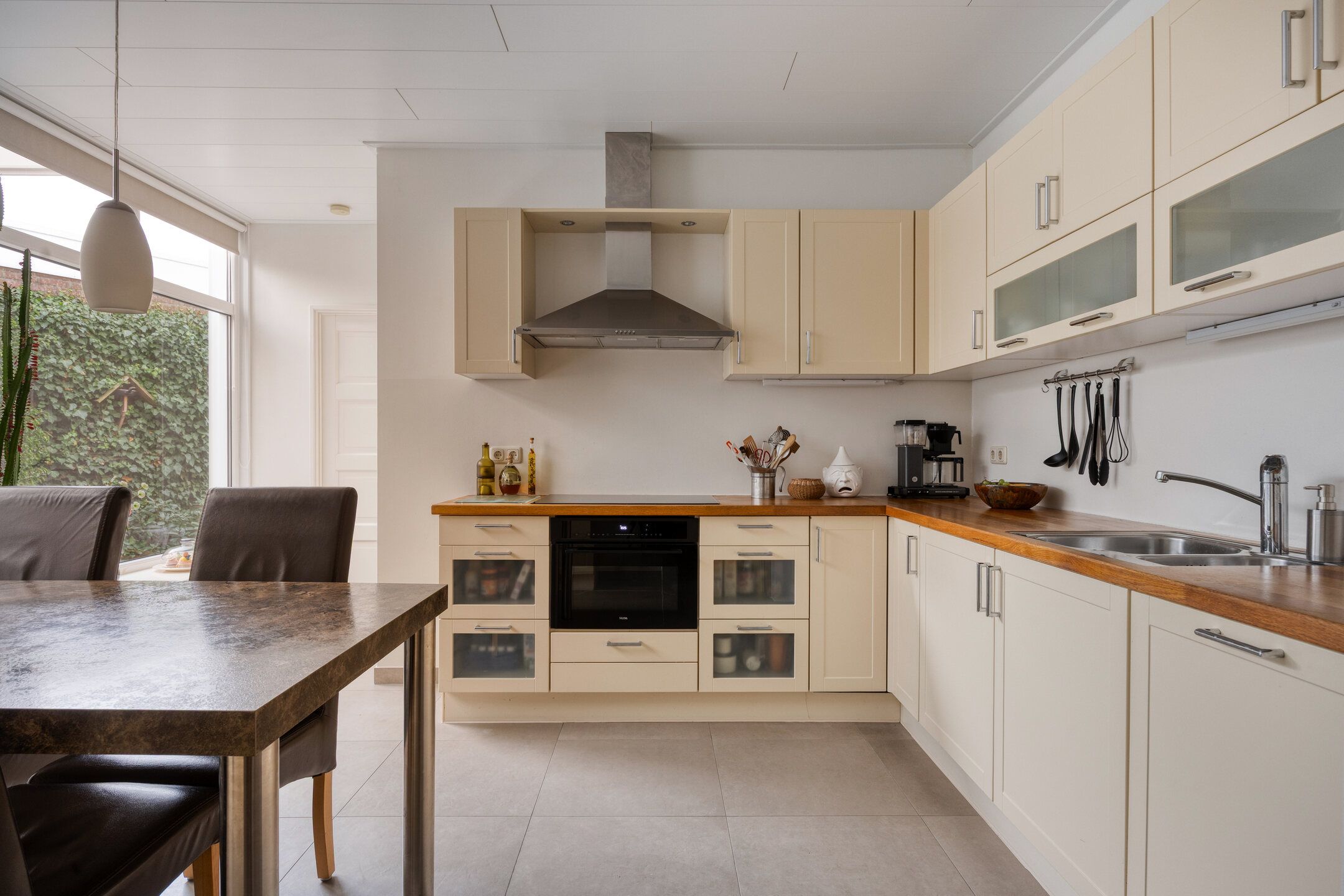 Foto 18 van Deken Thielenstraat 3