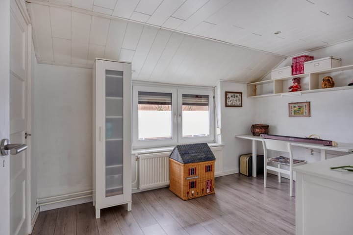 Foto 41 van Deken Thielenstraat 3