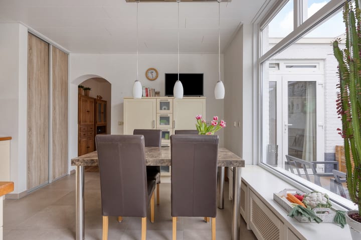 Foto 22 van Deken Thielenstraat 3