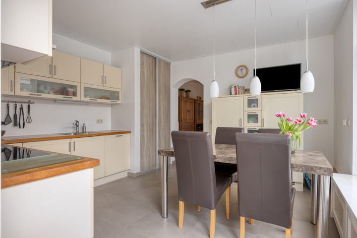 Foto 21 van Deken Thielenstraat 3