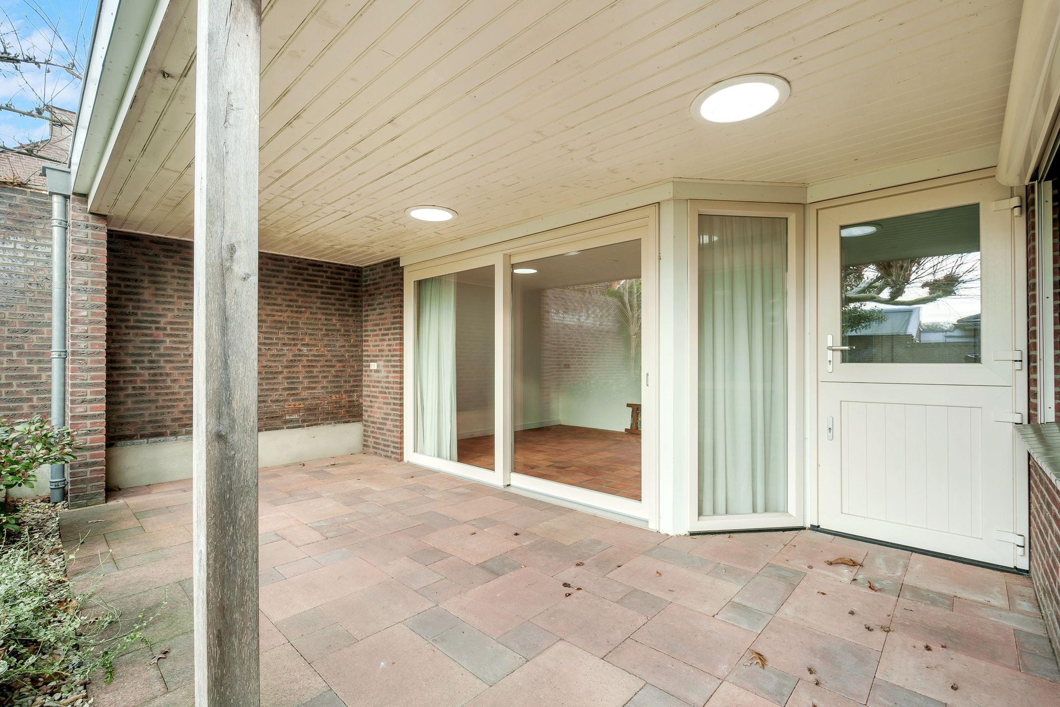 Foto 9 van Tusseler 48-A