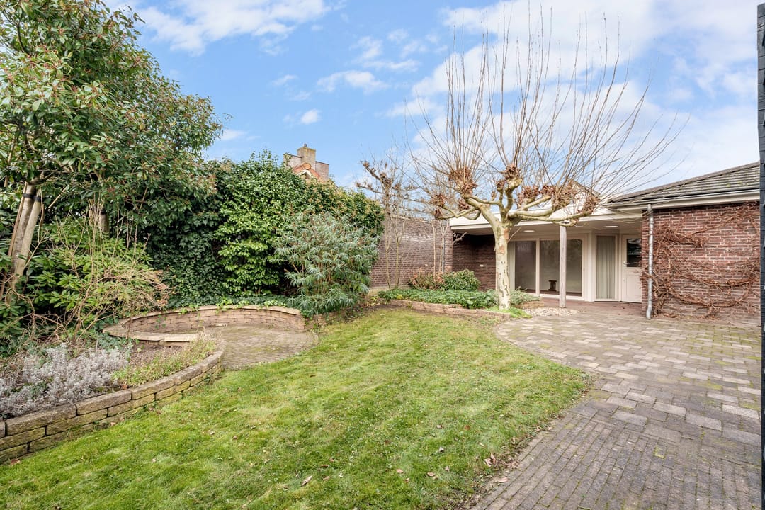 Foto 11 van Tusseler 48-A