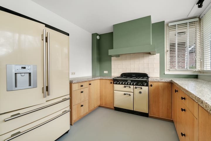 Photo 19 of Tusseler 48-A