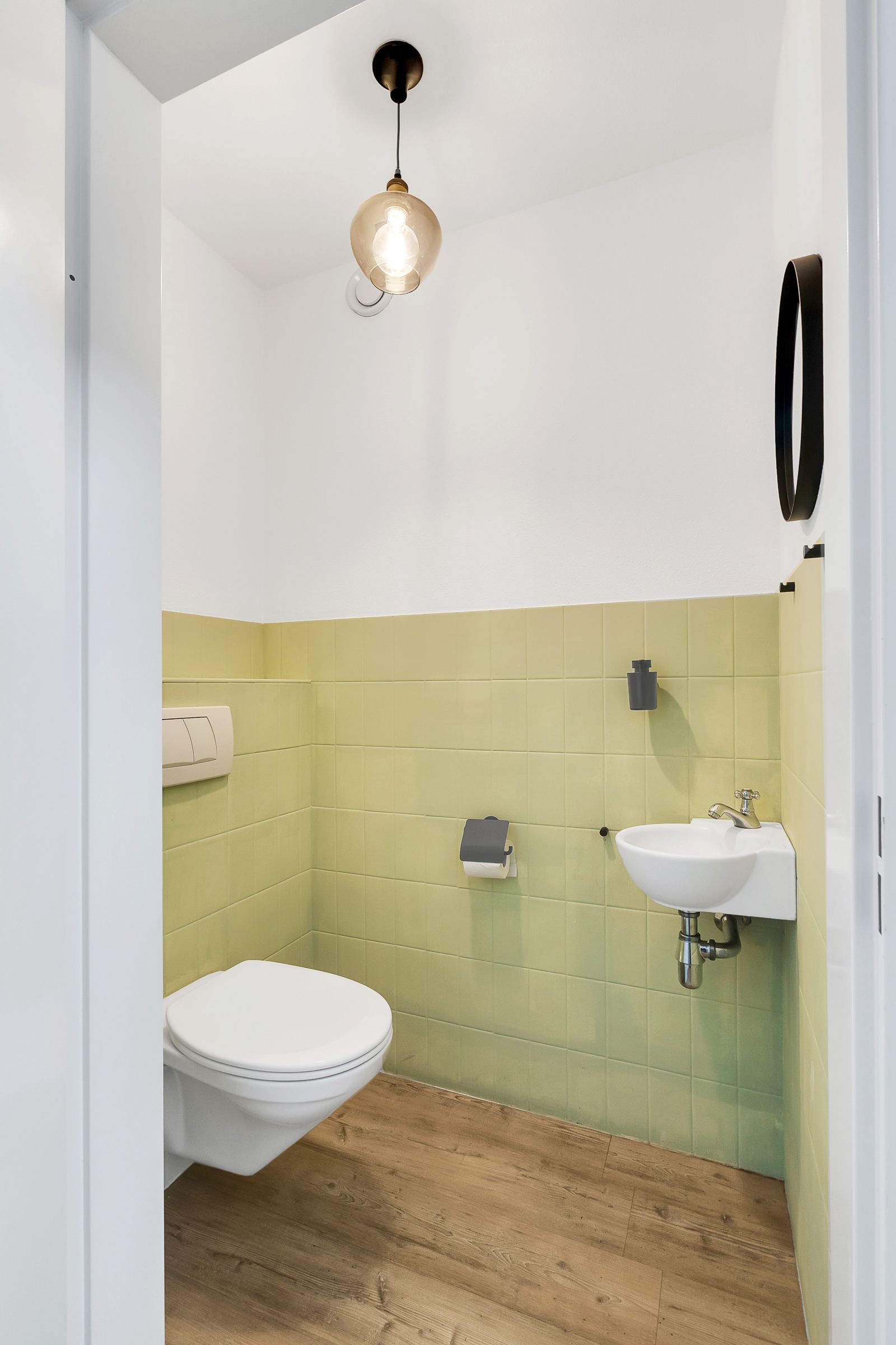 Foto 21 van Tusseler 48-A