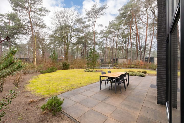 Foto 5 van Vijverlaan 1-HV37