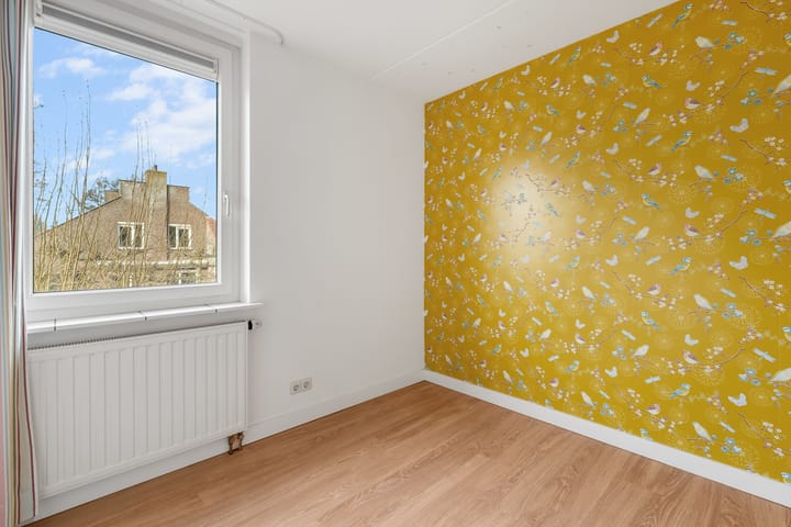 Photo 30 of Tusseler 48-A