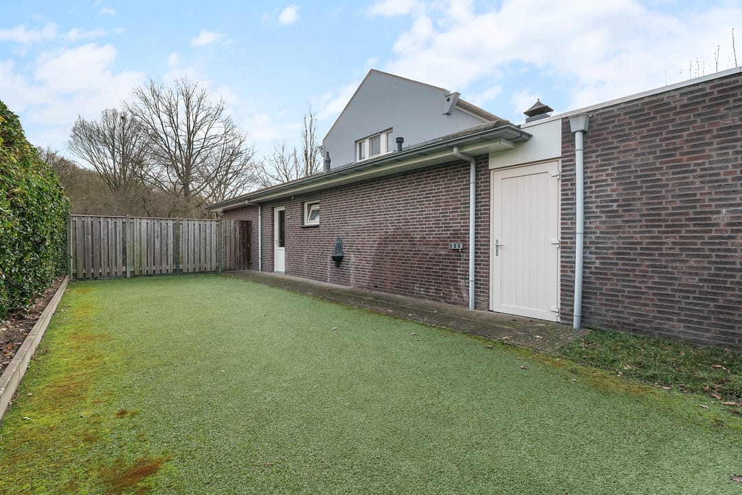 Foto 38 van Tusseler 48-A