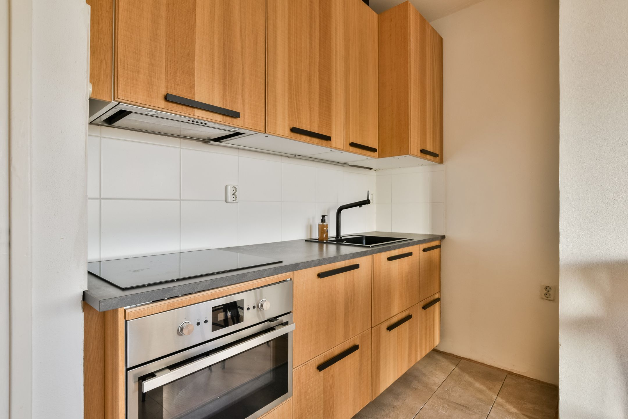 Foto 9 van Van Nijenrodeweg 420