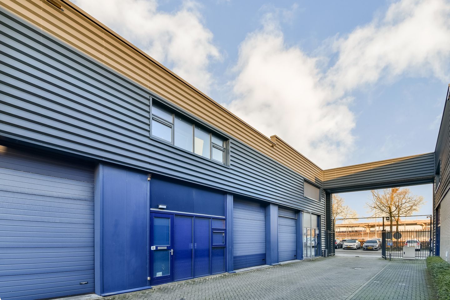 Bekijk foto 1 van Theemsweg 40