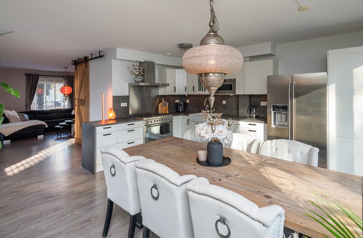 Photo 5 of Van Leeuwenhoekstraat 98