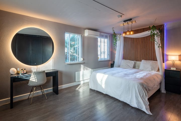 Photo 21 of Van Leeuwenhoekstraat 98