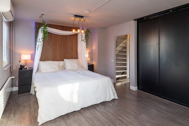 Photo 22 of Van Leeuwenhoekstraat 98