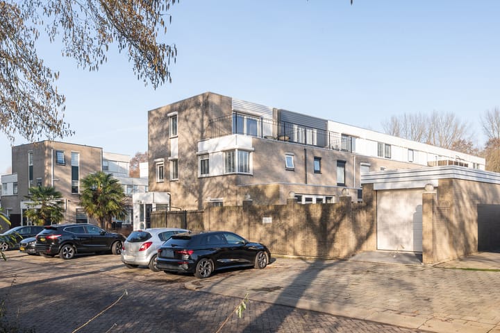 Photo 32 of Van Leeuwenhoekstraat 98