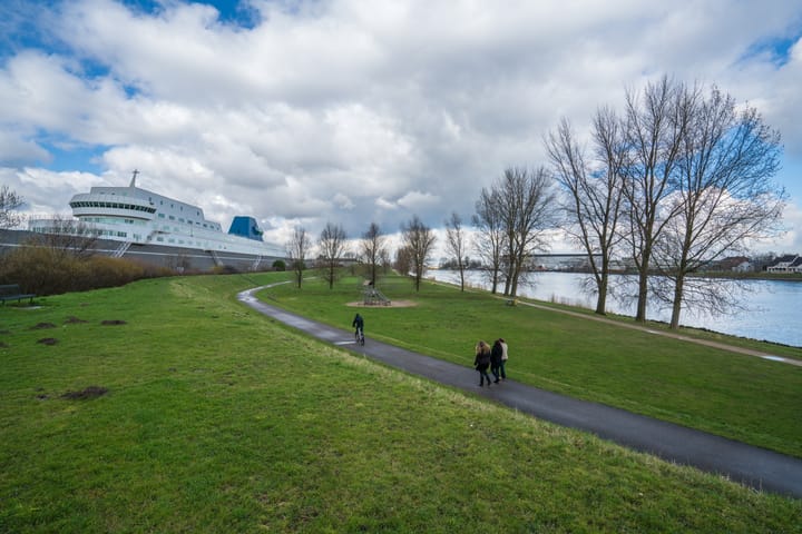 Photo 44 of Van Leeuwenhoekstraat 98