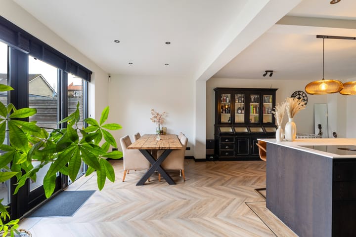 Foto 10 van Vliegersvelderlaan 20