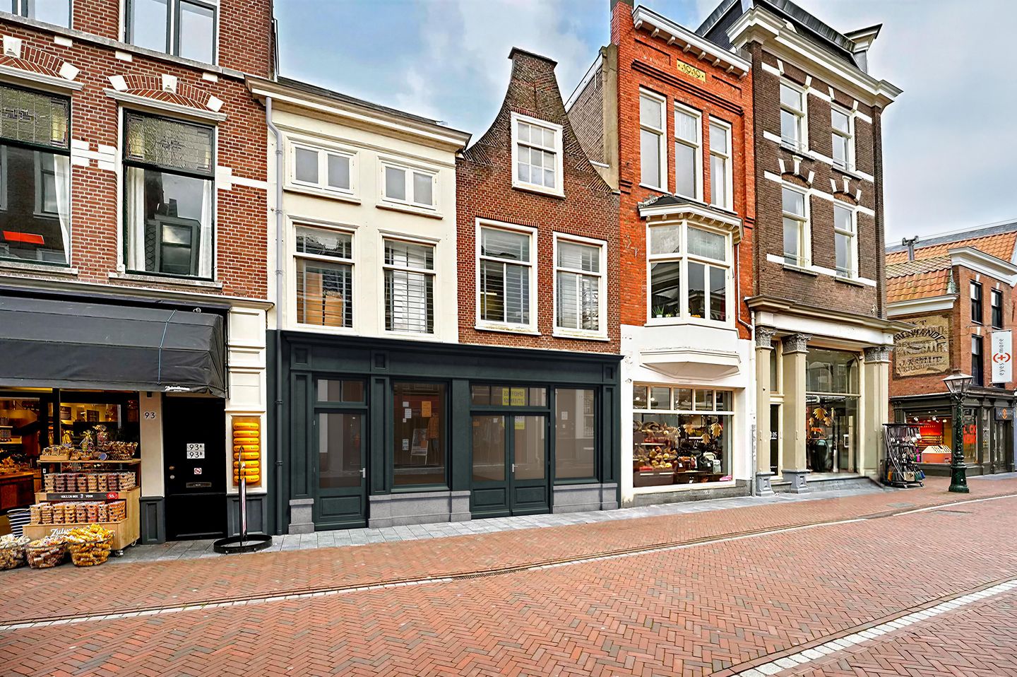 Bekijk foto 2 van Haarlemmerstraat 89