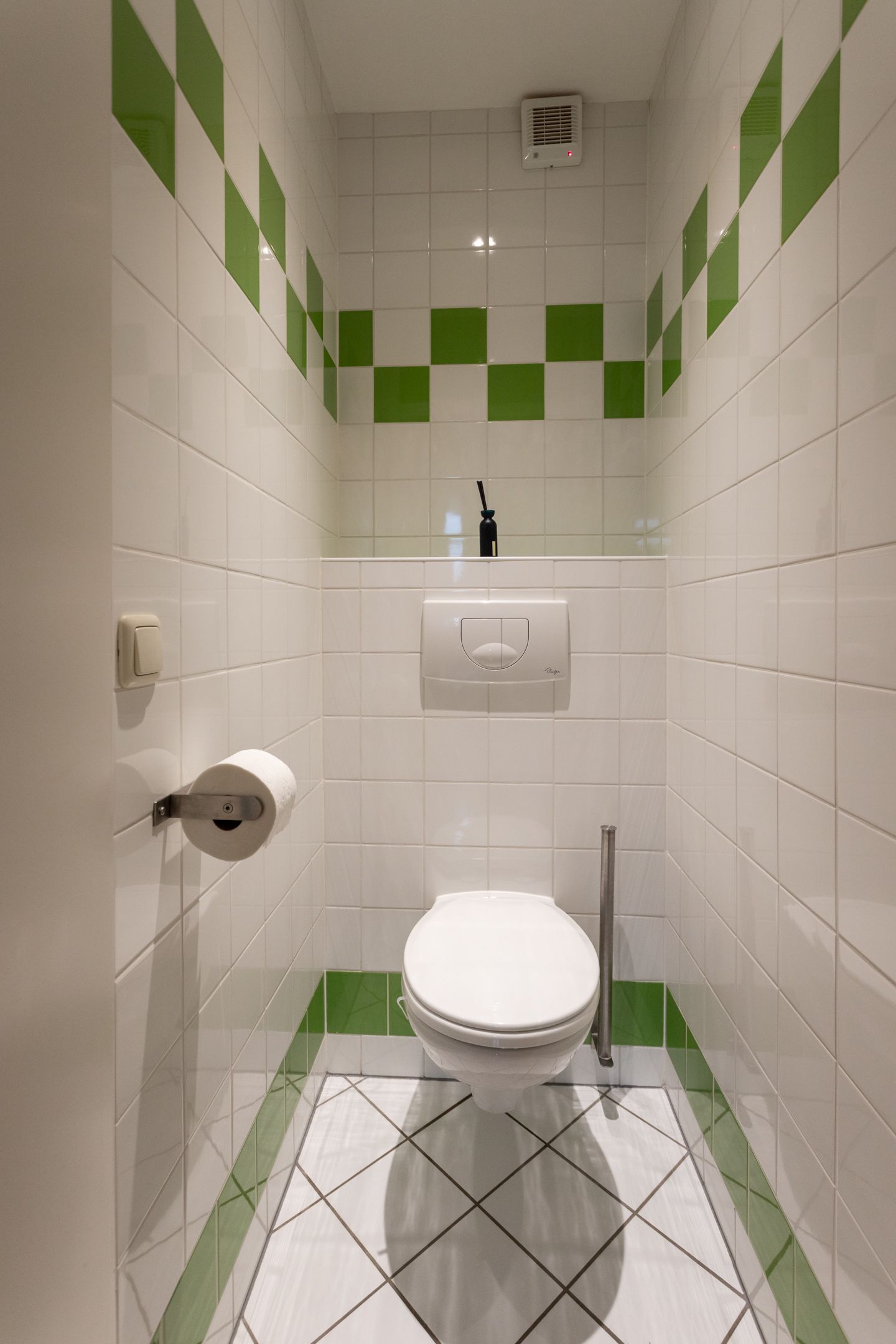 Foto 25 van Admiraal de Ruyterlaan 63