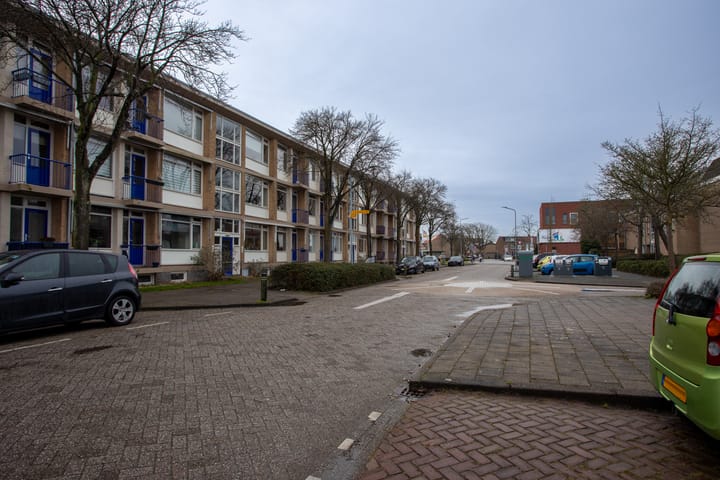 Foto 29 van Admiraal de Ruyterlaan 63