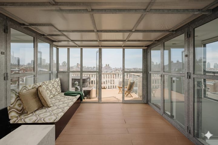 Photo 18 of Johannes Vermeerstraat 81-4