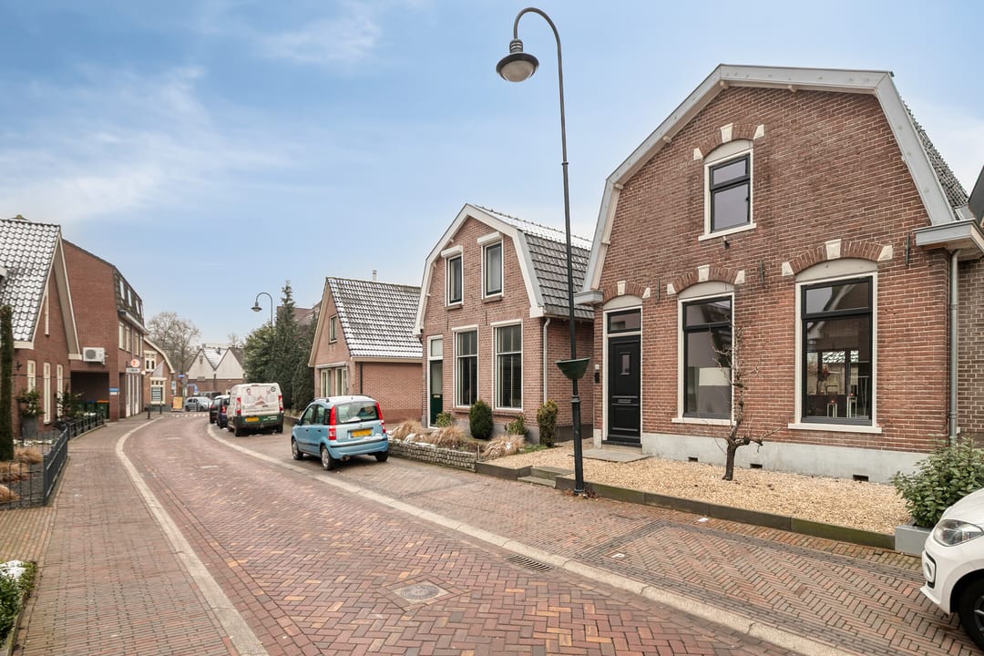 Photo 46 of Oranjestraat 15