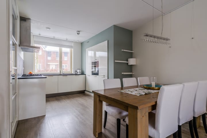 Foto 2 van Witte Ring 44