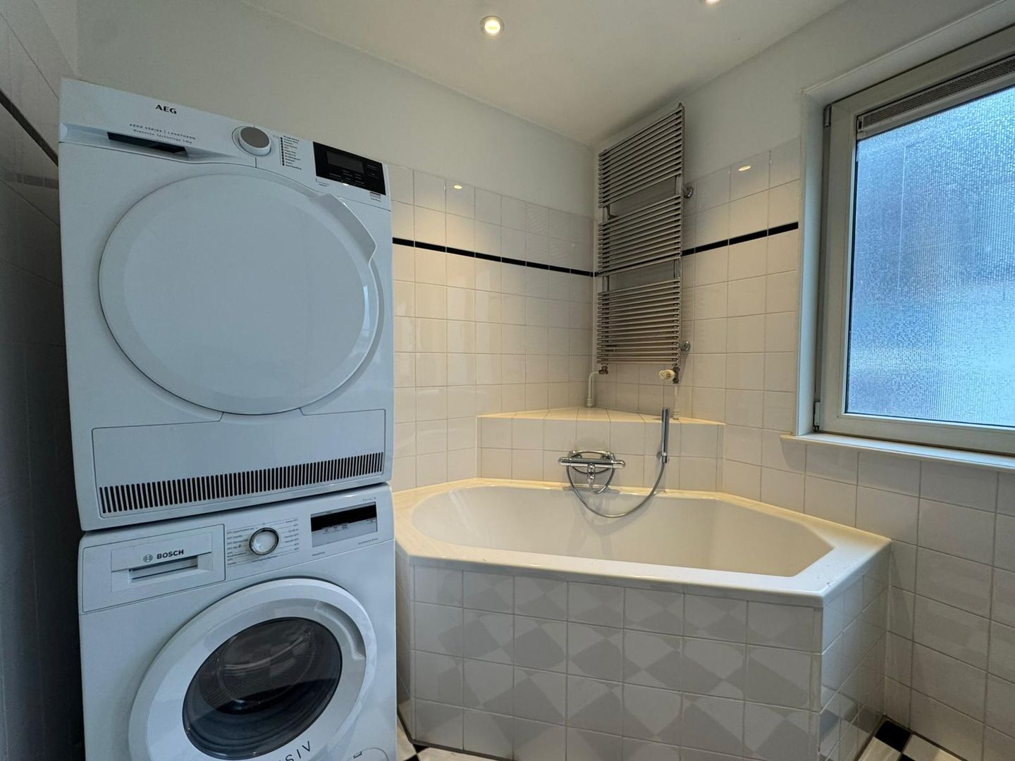 Photo 14 of Utrechtsestraat 84-2