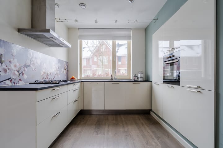 Foto 15 van Witte Ring 44