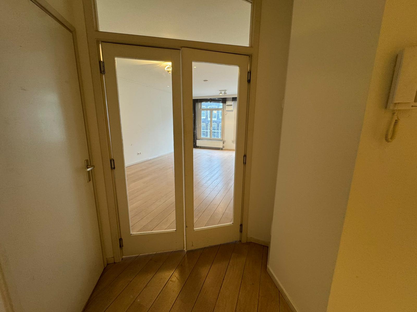 Photo 18 of Utrechtsestraat 84-2