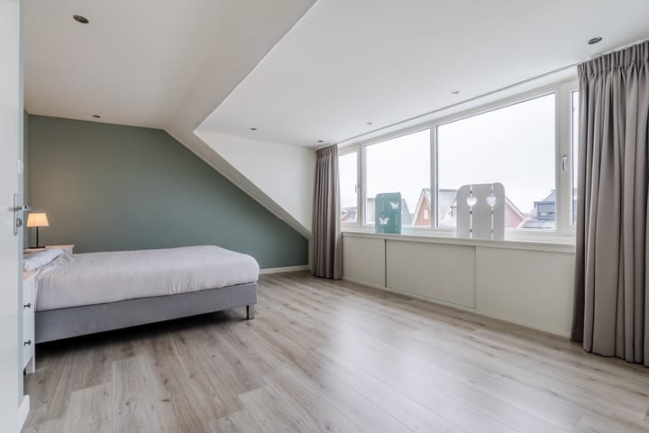 Foto 33 van Witte Ring 44