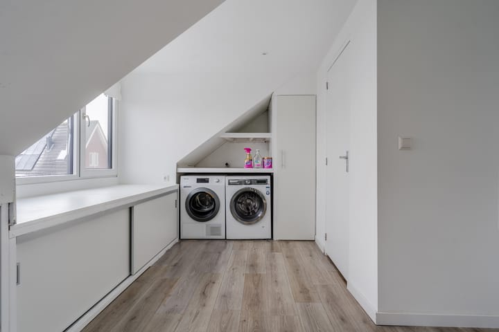 Foto 38 van Witte Ring 44