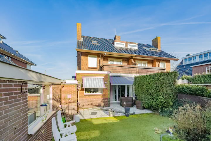 Photo 2 of Stationsweg 53