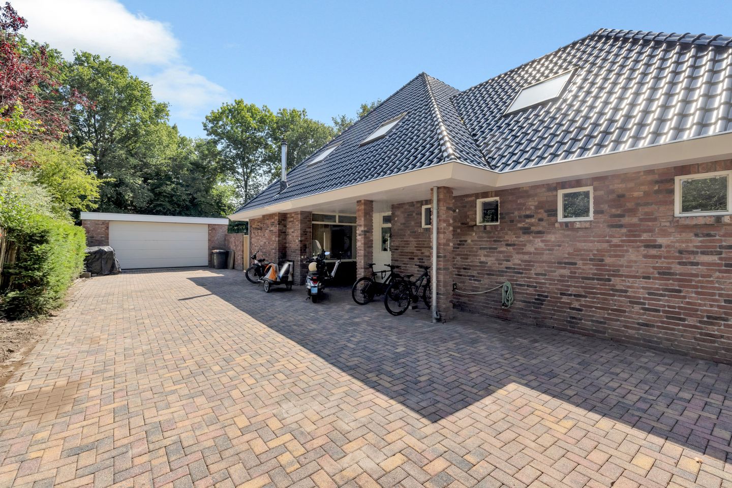 Photo 5 of Adolph van Ansenlaan 10