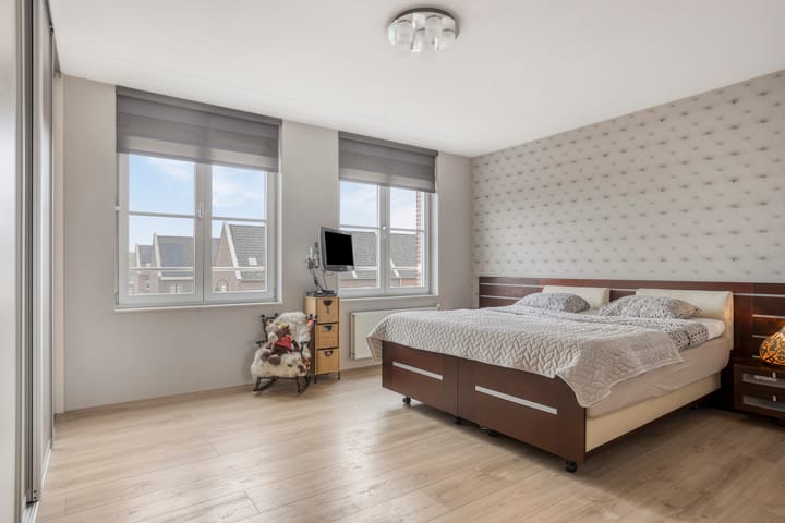 Foto 11 van Middenoever 66