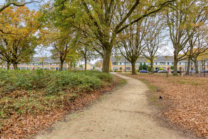 Photo 33 of Schermerstraat 2