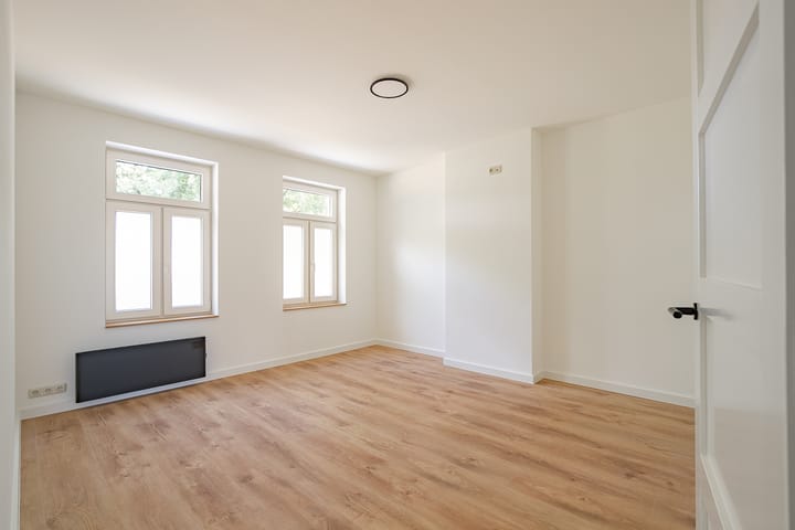 Photo 13 of Spoordijkstraat 32